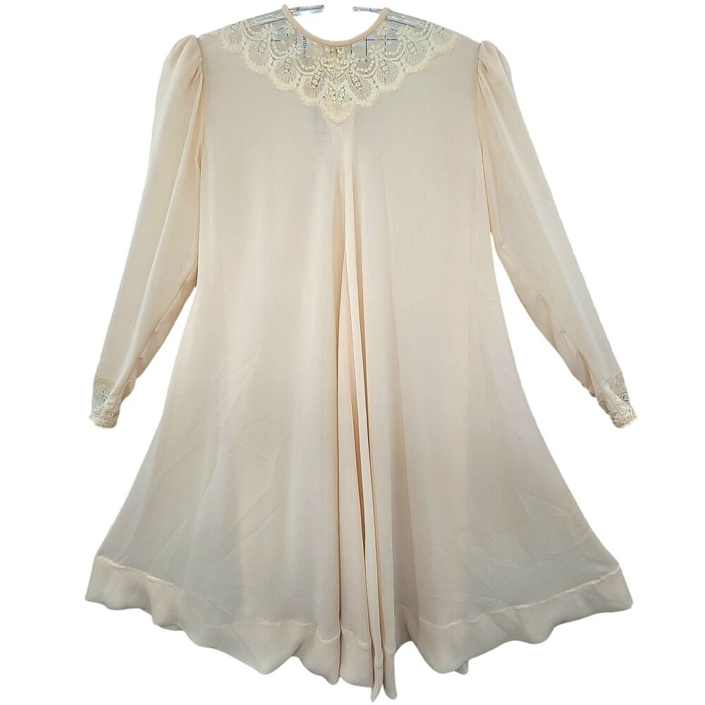 Vintage Beige Lace‑Collar Swing Dress—Belt with Knee Boots & Structured Coat (M)